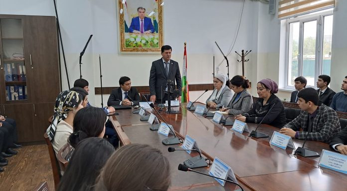 Семинари илмӣ-назариявӣ дар мавзӯи “Конститутсия-бахтномаи миллат”