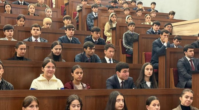 ВОХУРӢ: НАҚШИ ҶАВОНОН ДАР ТАҲКИМИ СУБОТИ ҶОМЕА