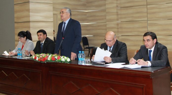 ВСТРЕЧА РЕКТОРА С ПРЕПОДАВАТЕЛЯМИ ЭКОНОМИЧЕСКИХ ФАКУЛЬТЕТОВ